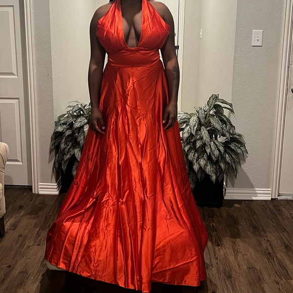 Prom Dress - Picture 2 of 4